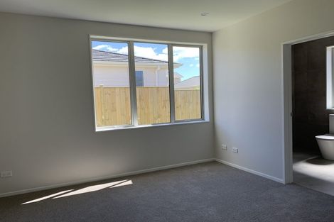 Photo of property in 2 Softwood Avenue, Takanini, 2110