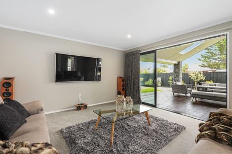 Photo of property in 8 Jozecom Place, Rolleston, 7614