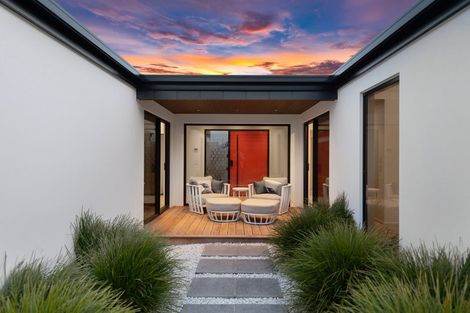 Photo of property in 8 Mccahon Drive, Rangiora, 7400