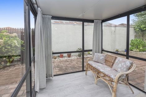 Photo of property in 2/3 Apollo Place, Papanui, Christchurch, 8052