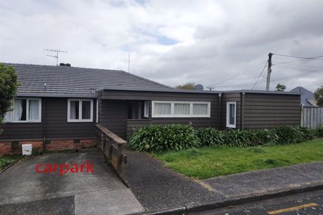 Photo of property in 21 Finn Place, Totara Vale, Auckland, 0629