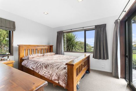Photo of property in 334 Henwood Road, Hillsborough, New Plymouth, 4372