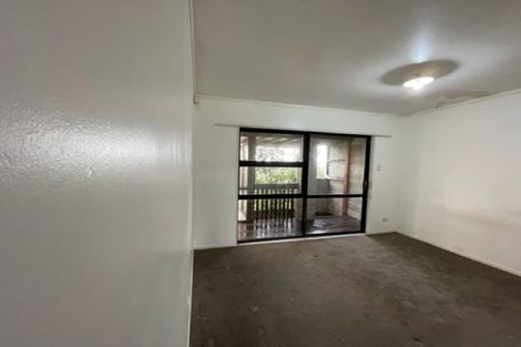 Photo of property in 1/2 Monde Place, Clover Park, Auckland, 2019