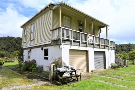 Photo of property in 6 Gladstone Street, Westport, 7825