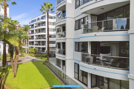 Photo of property in 1e/175 Hurstmere Road, Takapuna, Auckland, 0622