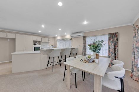 Photo of property in 3 Magellan Rise, Flagstaff, Hamilton, 3210