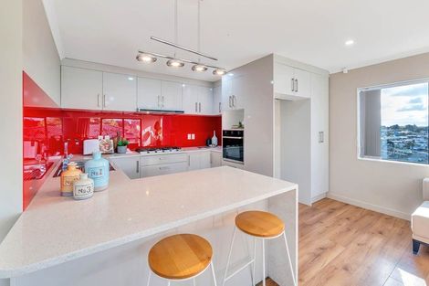 Photo of property in 285a Don Buck Road, Massey, Auckland, 0614