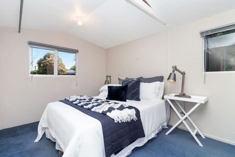 Photo of property in 397 Sawyers Arms Road, Harewood, Christchurch, 8051