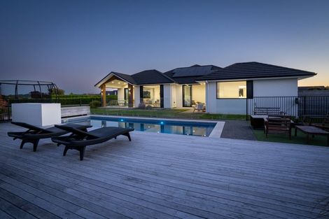 Photo of property in 2 Moemoea Place, Cambridge, 3434