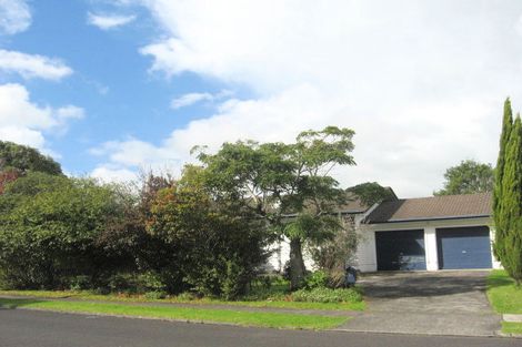 Photo of property in 61 Marvon Downs Avenue, Pakuranga Heights, Auckland, 2010