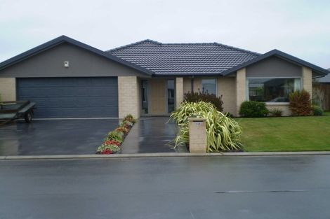 Photo of property in 12 Cathcart Crescent, Prebbleton, 7604