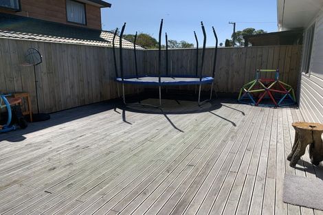 Photo of property in 13f2 Oswald Crescent, Paparangi, Wellington, 6037