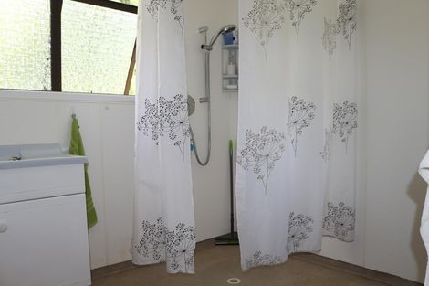 Photo of property in 29 Paradise Road, Coopers Beach, 0420
