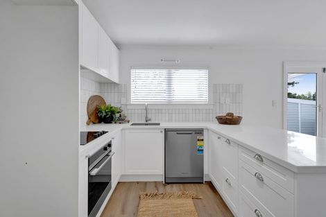 Photo of property in 131 Lemon Street, New Plymouth, 4312