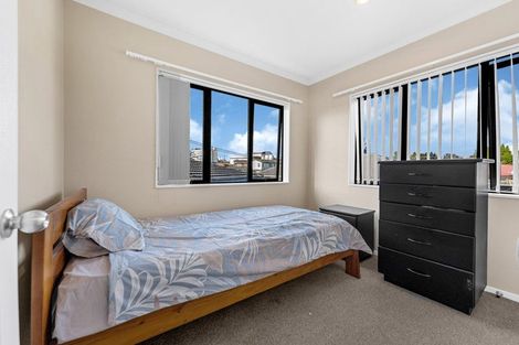 Photo of property in 8b Lansdown Avenue, Papatoetoe, Auckland, 2025