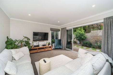 Photo of property in 5 Heritage Place, Terrace End, Palmerston North, 4410