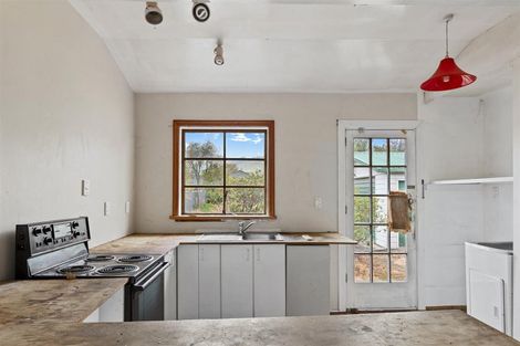 Photo of property in 64 Corson Avenue, Beckenham, Christchurch, 8023