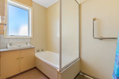 Photo of property in 58 Wrantage Street, Westown, New Plymouth, 4310