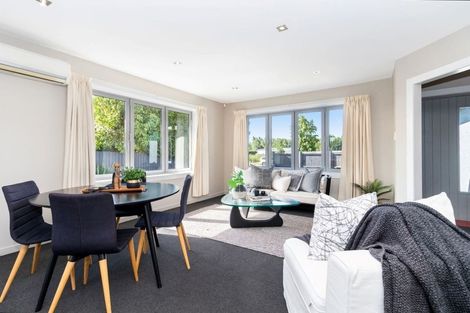 Photo of property in 397 Sawyers Arms Road, Harewood, Christchurch, 8051