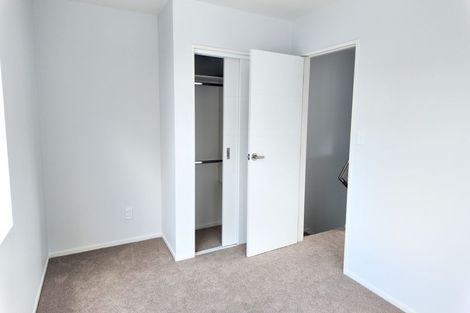 Photo of property in 44b Cyclarama Crescent, Massey, Auckland, 0614