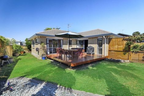 Photo of property in 34 Puriri Road, Pukekohe, 2120