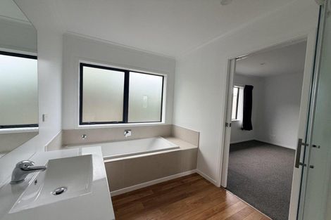 Photo of property in 114a Ngamotu Road, Spotswood, New Plymouth, 4310