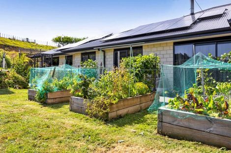 Photo of property in 2 Te Ara Karoiroa Road, 4374