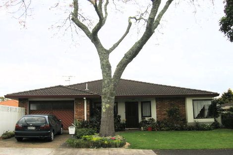 Photo of property in 2 Heron Avenue, Matua, Tauranga, 3110