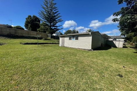 Photo of property in 10 Christmas Road, Manurewa, Auckland, 2102