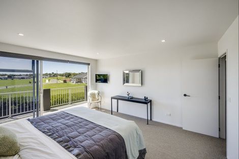 Photo of property in Stapleford Park, 153a Middle Road, Havelock North, 4130