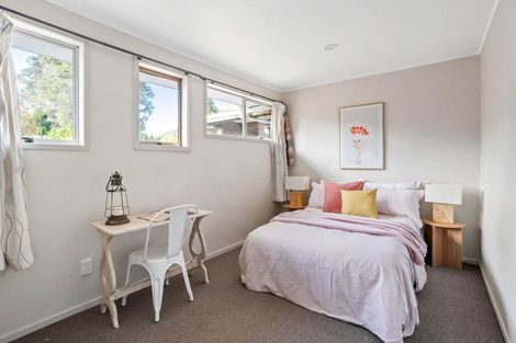 Photo of property in 39 Onedin Place, Titirangi, Auckland, 0604