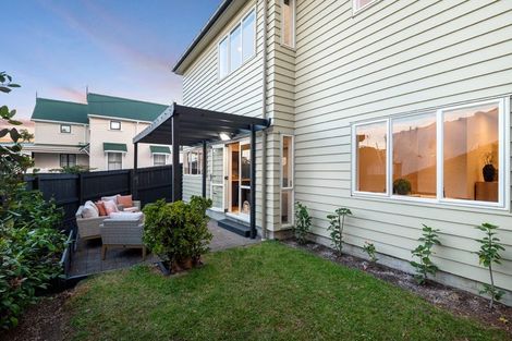 Photo of property in 4/19 Rodney Road, Northcote Point, Auckland, 0627