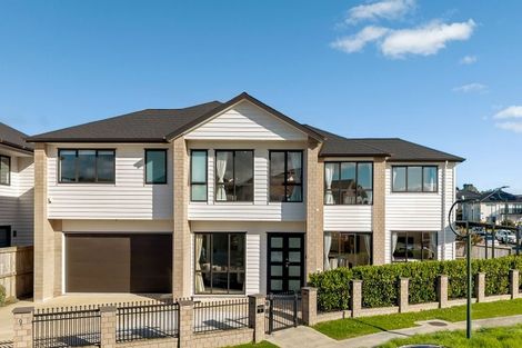 Photo of property in 9 Cloonlyon Drive, Flat Bush, Auckland, 2019