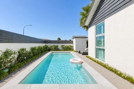 Photo of property in 5 Tupuhi Place, Highlands Park, New Plymouth, 4312