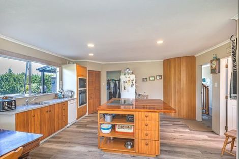 Photo of property in 146 Lindsay Road, Levin, 5510