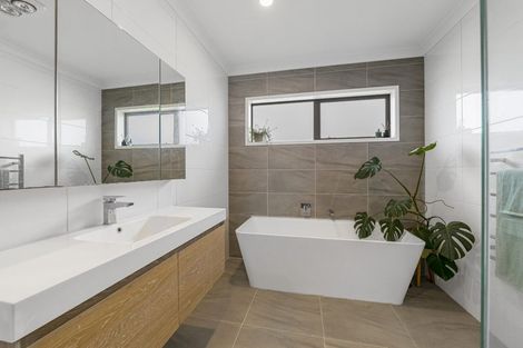 Photo of property in 20 Larlin Drive, Hawera, 4675