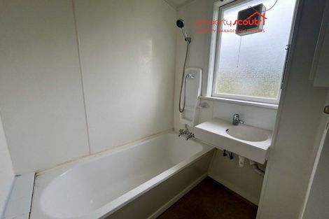 Photo of property in 78-80 Hereford Street, Cannons Creek, Porirua, 5024