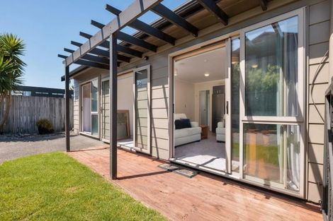 Photo of property in 128b Karewa Parade, Papamoa Beach, Papamoa, 3118
