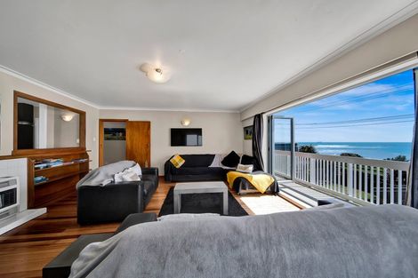 Photo of property in 1 Tiromoana Crescent, Bell Block, New Plymouth, 4312