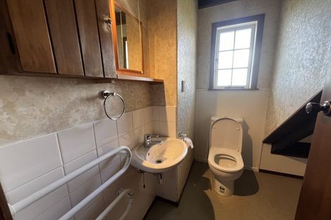 Photo of property in 41 Montgomery Avenue, Rothesay Bay, Auckland, 0630