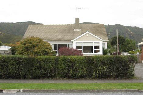 Photo of property in 30 Hewer Crescent, Naenae, Lower Hutt, 5011