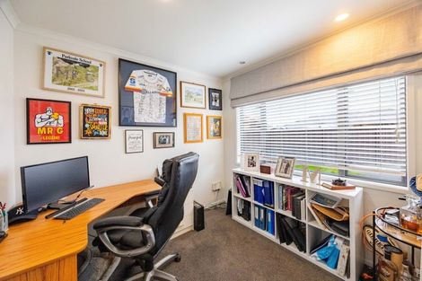 Photo of property in 12 Inglis Place, Mahora, Hastings, 4120