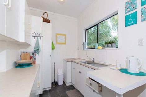 Photo of property in 39 Lastel Place, Shelly Park, Auckland, 2014