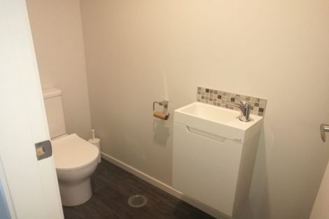Photo of property in 20u3 Hunter Street, Hamilton Lake, Hamilton, 3204