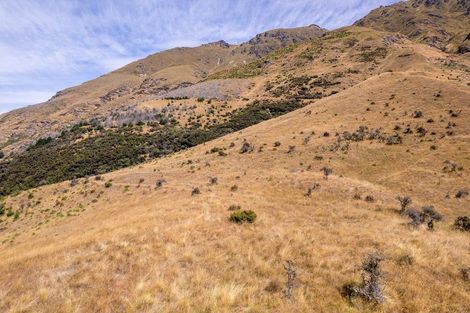 Photo of property in 12 Crow's Nest Road, Arthurs Point, Queenstown, 9371