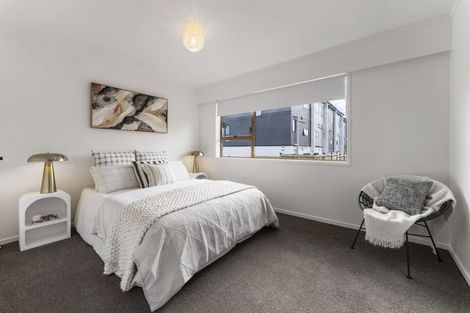 Photo of property in 1/10 Statesman Street, Henderson, Auckland, 0612