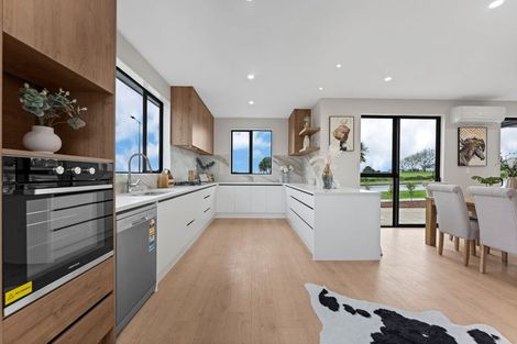 Photo of property in 14a Mclarin Road, Glenbrook, 2681