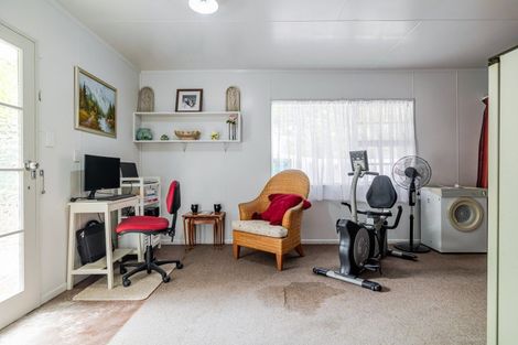 Photo of property in 69 Slacks Road, Awapuni, Palmerston North, 4412