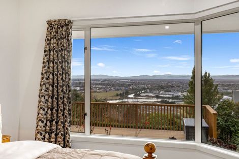 Photo of property in 126 Cannon Hill Crescent, Mount Pleasant, Christchurch, 8081