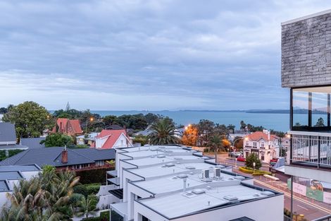 Photo of property in 6/4b The Promenade, Takapuna, Auckland, 0622